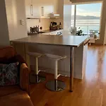 Seaside House With Stunning Sunsets & Sun Day Near Trondheim 度假居 *